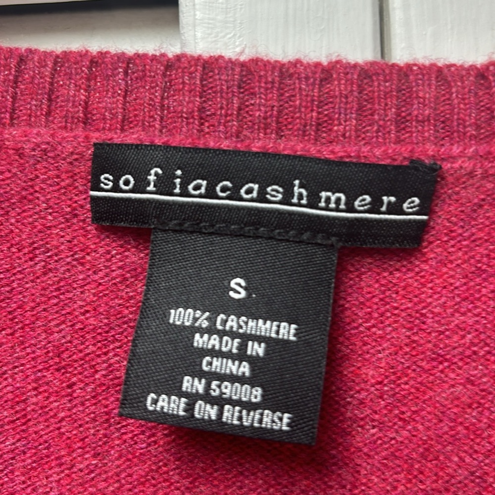 New in the Bag Sofia Cashmere sweater dress - Picture 2 of 8